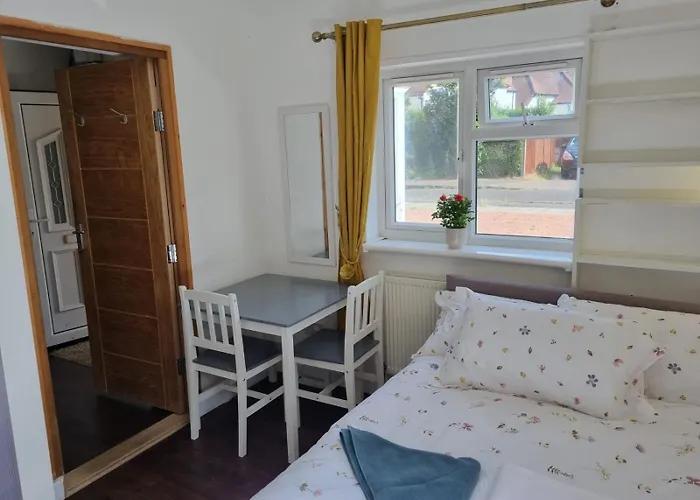 Cosy, Quiet, Studio Flat